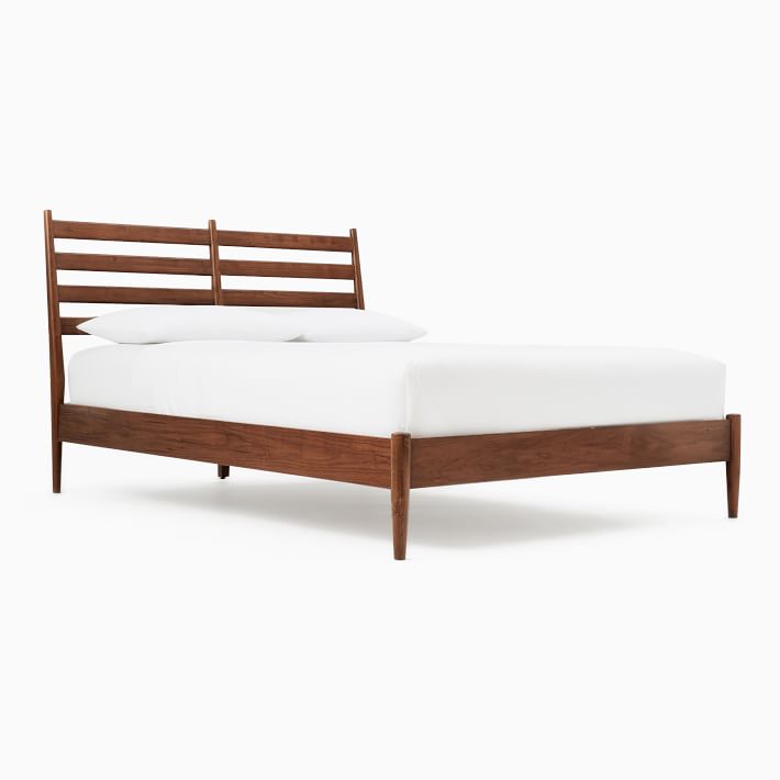 Saras  Cushioned Bed